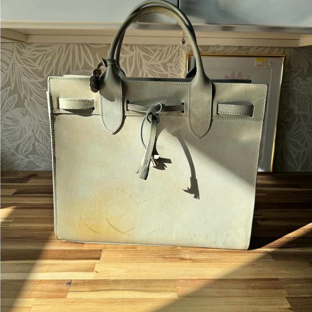 Dooney & Bourke Satchel Structured Design